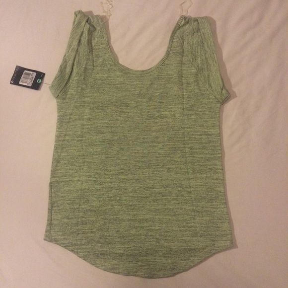 NWT- Nike Tradition SS Women Tshirt - Picture 3 of 4